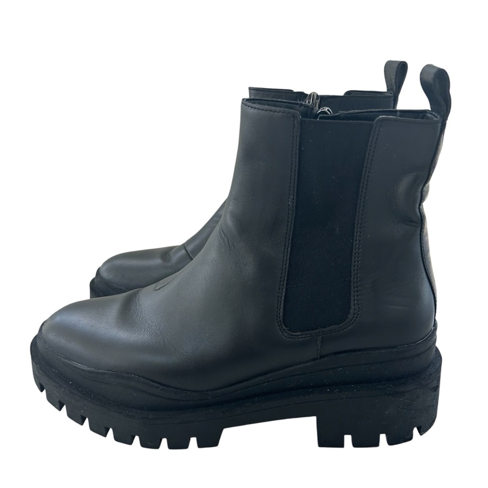 Vionic Black Leather Chunky Chelsea Ankle Boots